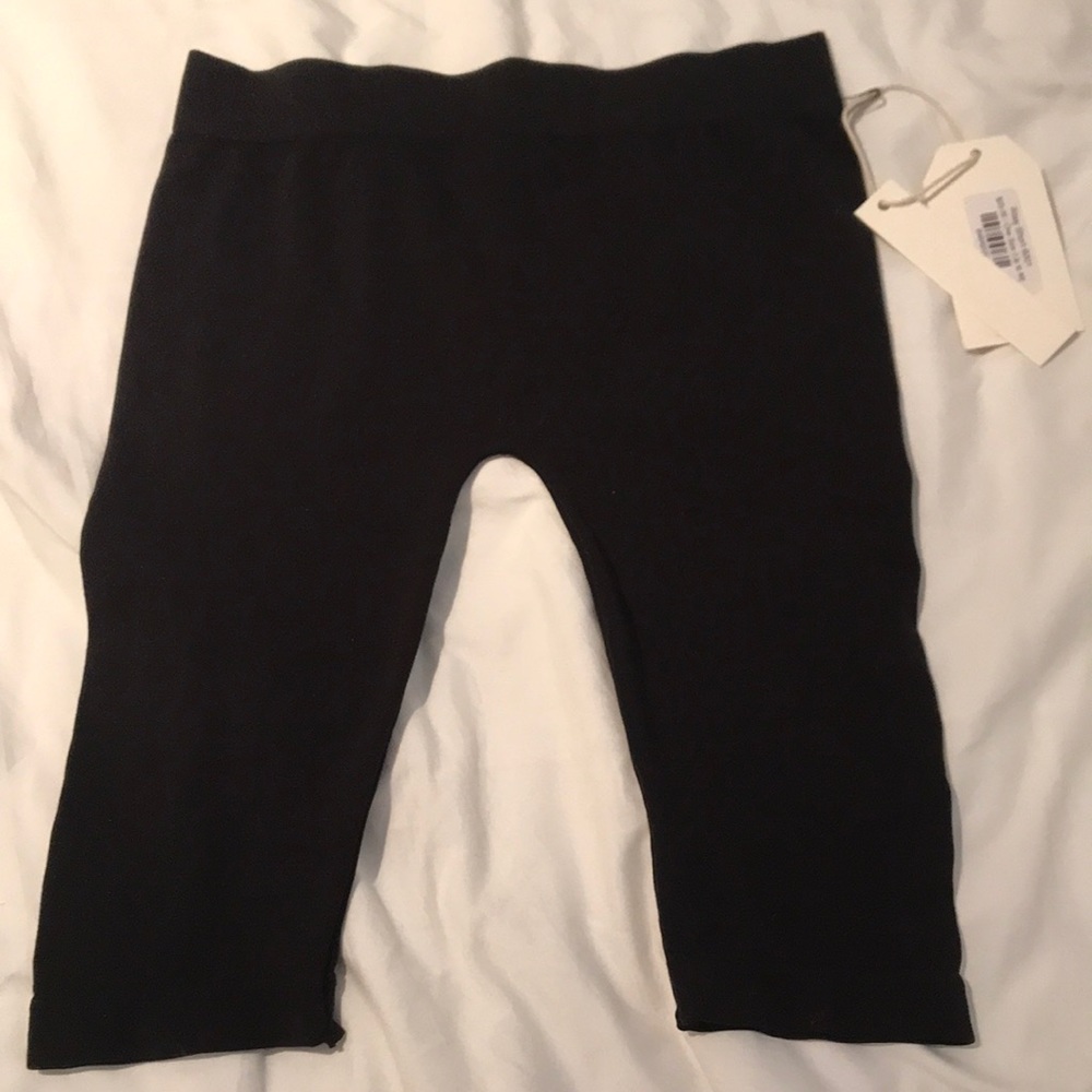 Never worn Little Mountain Vancouver biker shorts - black, one size (up to M)